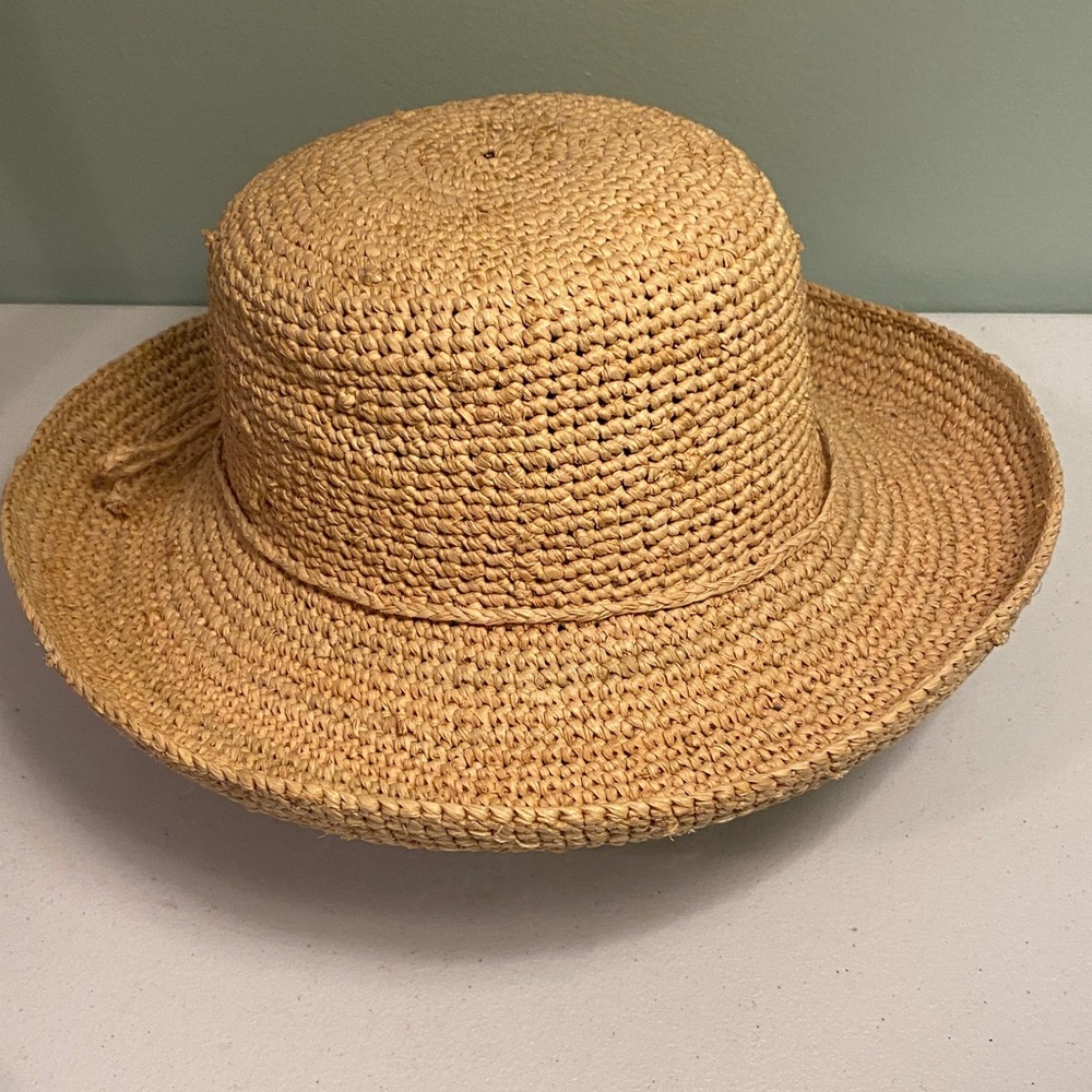 Stylish Tan Straw Hat for Women